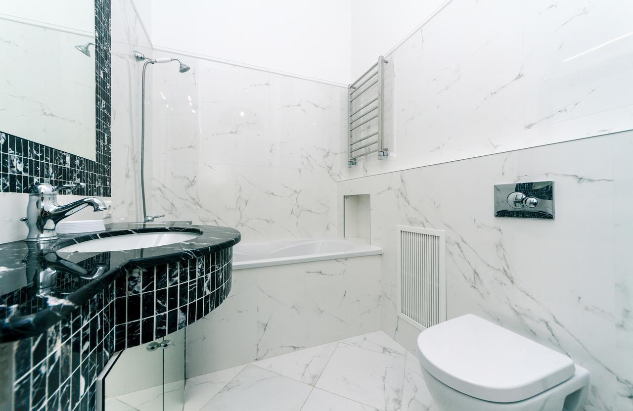 Vip Apartment Near Kreschatyk, 31А Pushkinska Street Kijev Kültér fotó