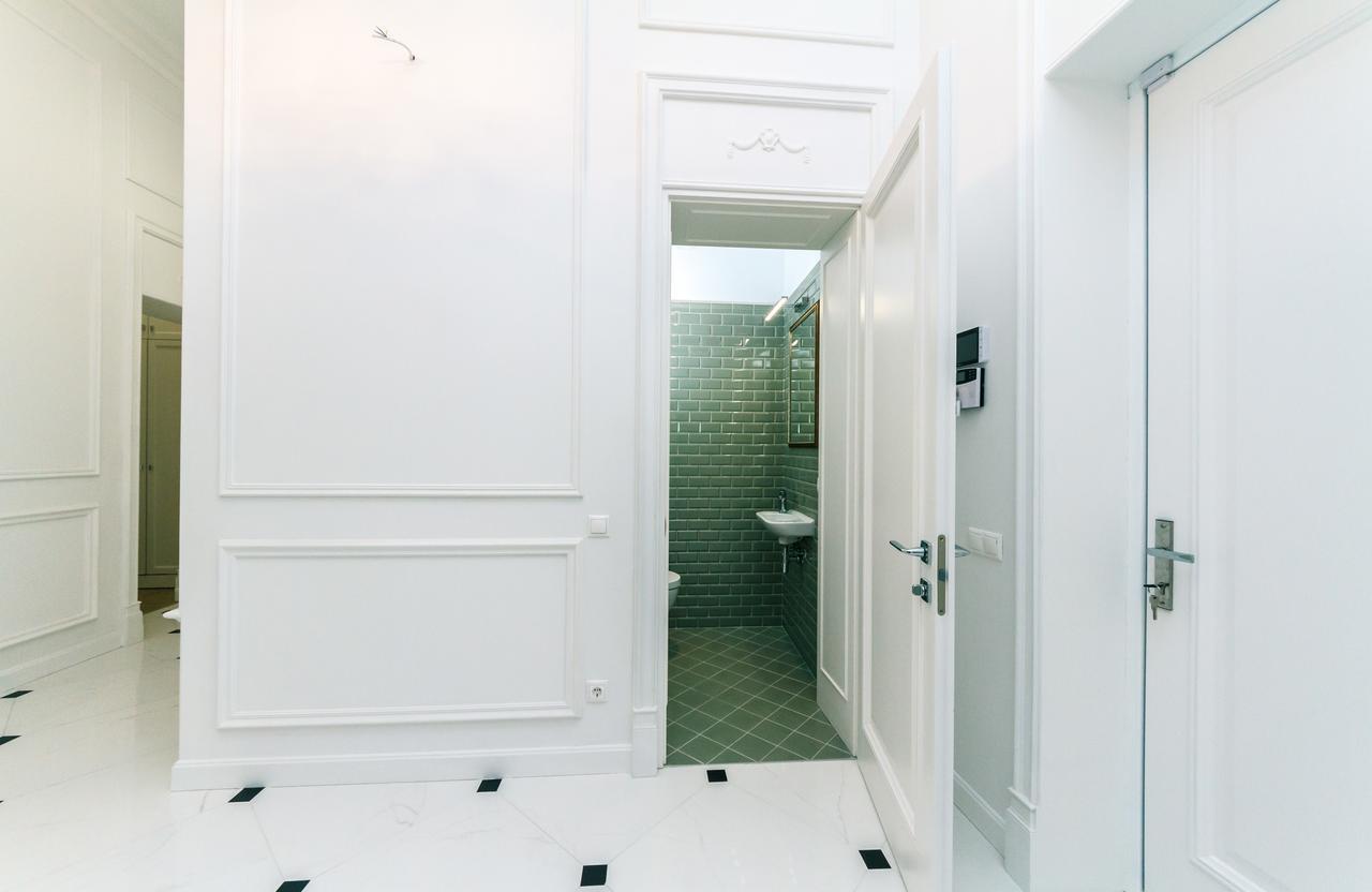 Vip Apartment Near Kreschatyk, 31А Pushkinska Street Kijev Kültér fotó