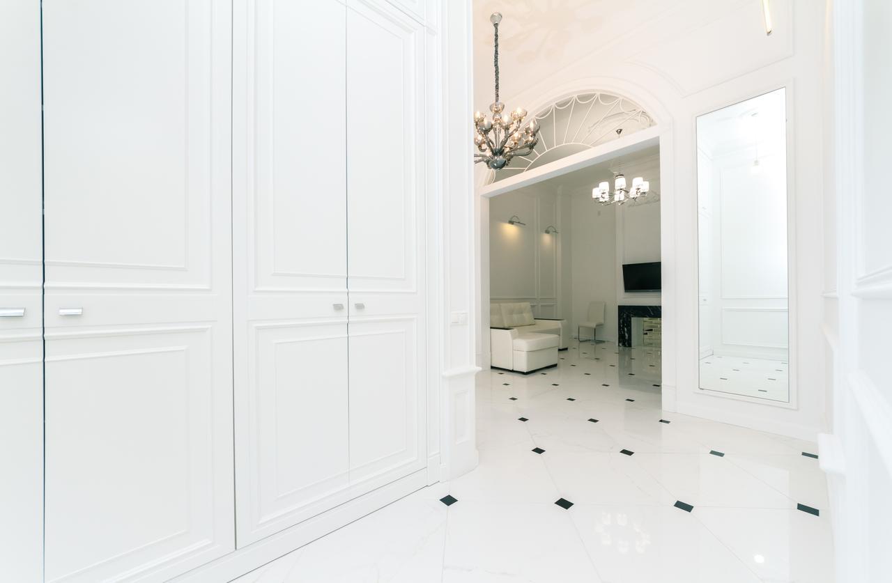 Vip Apartment Near Kreschatyk, 31А Pushkinska Street Kijev Kültér fotó